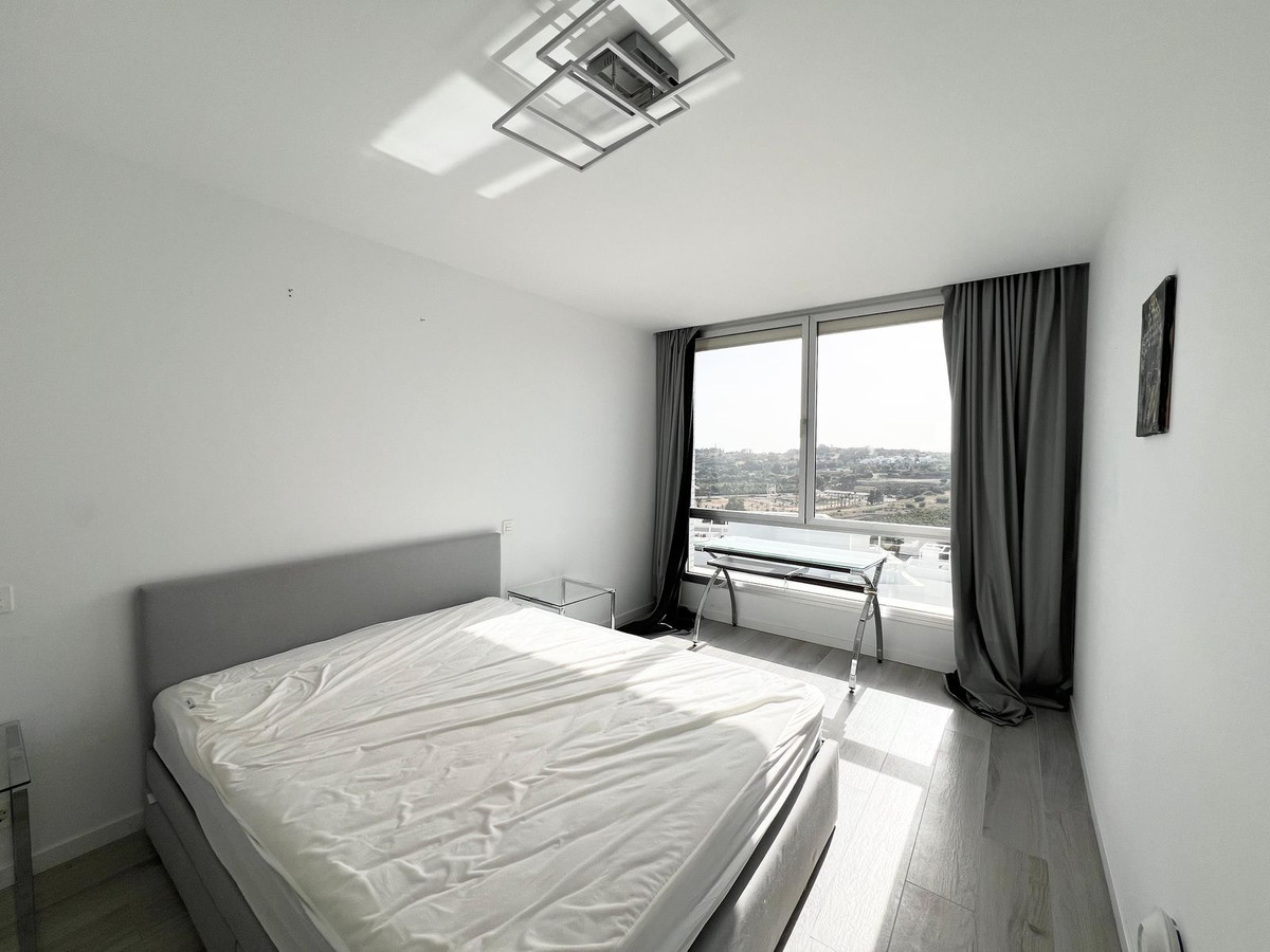 3 Bedroom Townhouse in Estepona - Photo 11