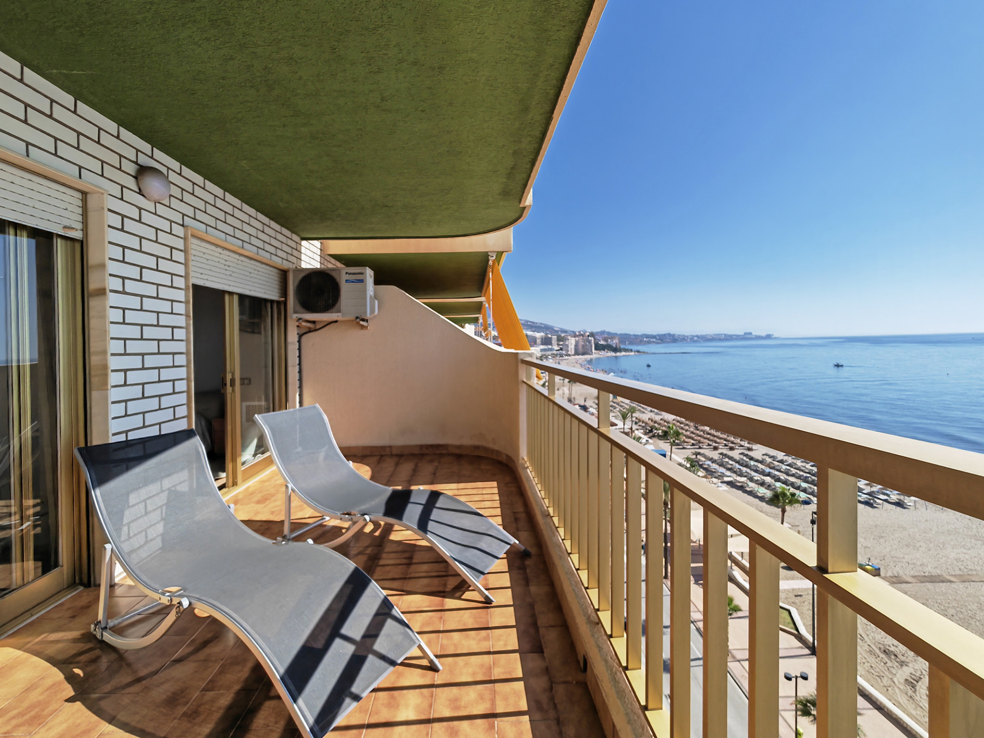 5 Bedroom Apartment in Fuengirola - Photo 3