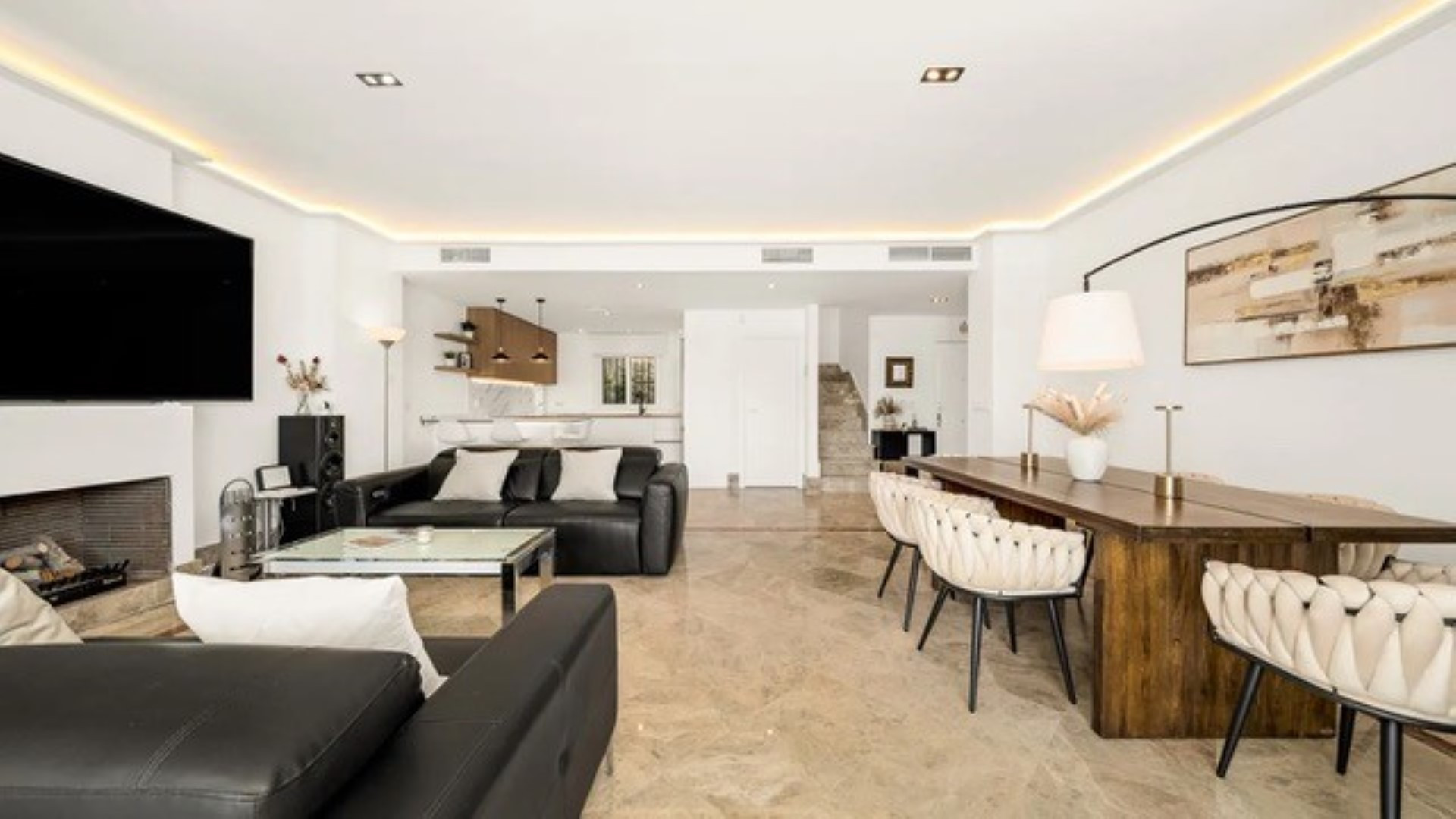 4 Bedroom Villa in Marbella - Photo 14