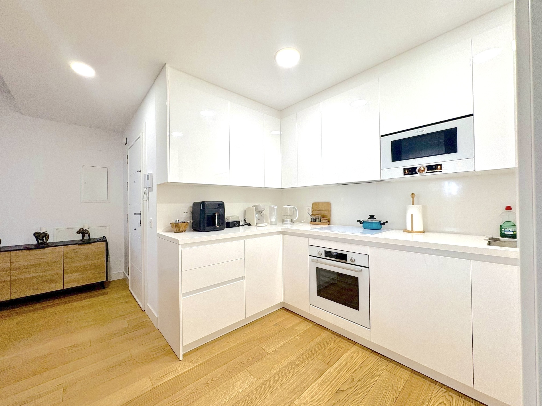 2 Bedroom Apartment in Mijas - Photo 18