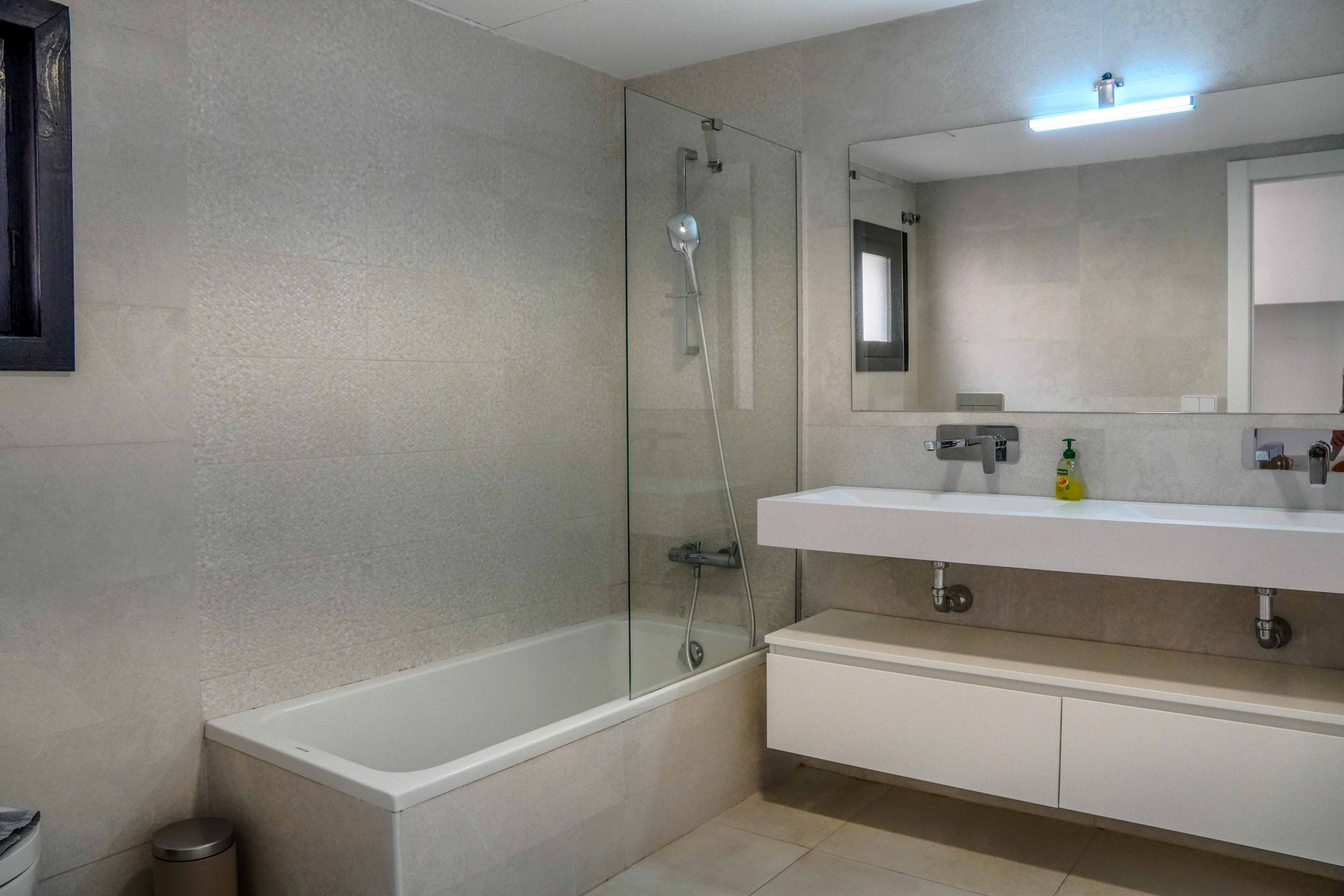 3 Bedroom Apartment in Marbella - Photo 5