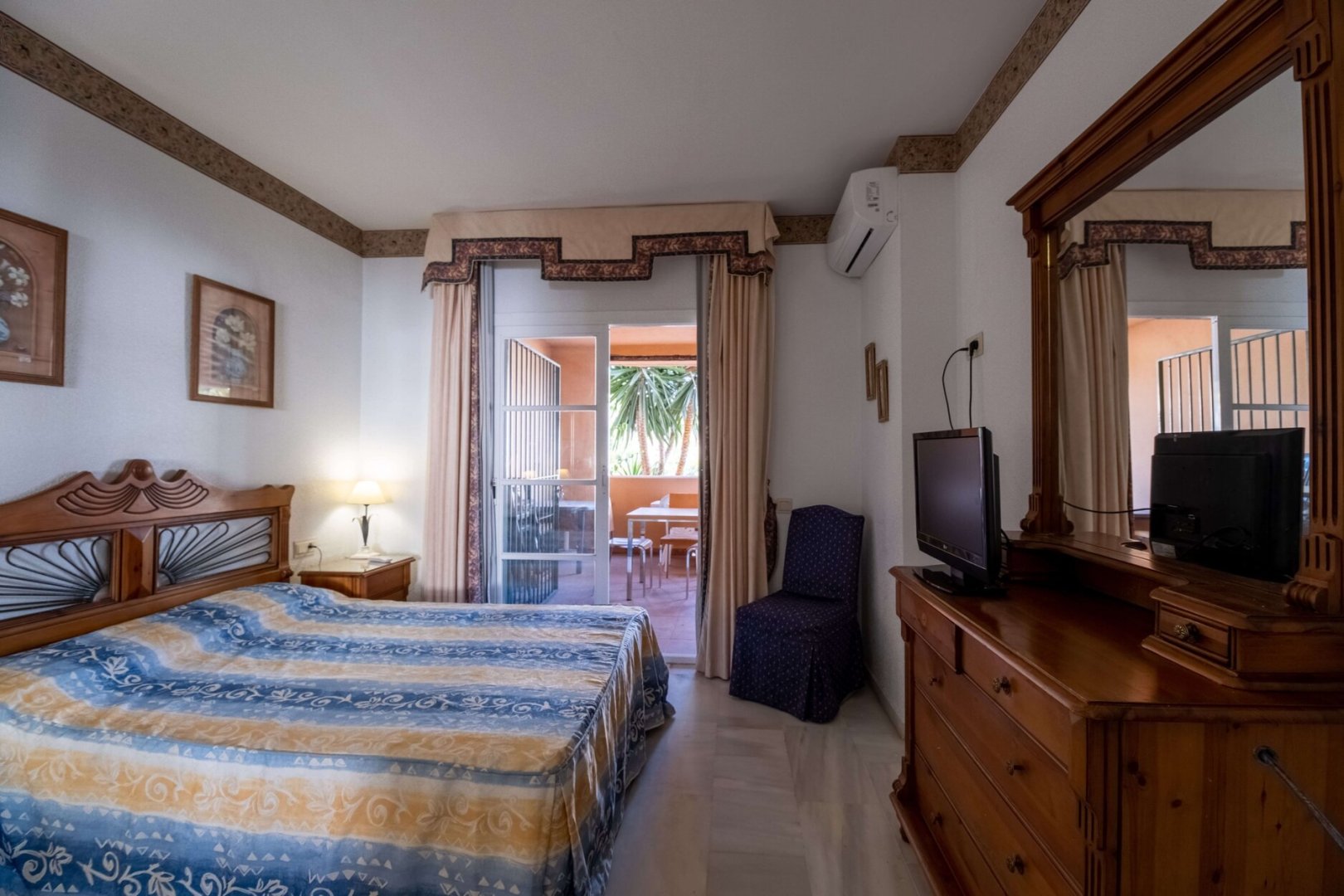2 Bedroom Apartment in Mijas - Photo 14