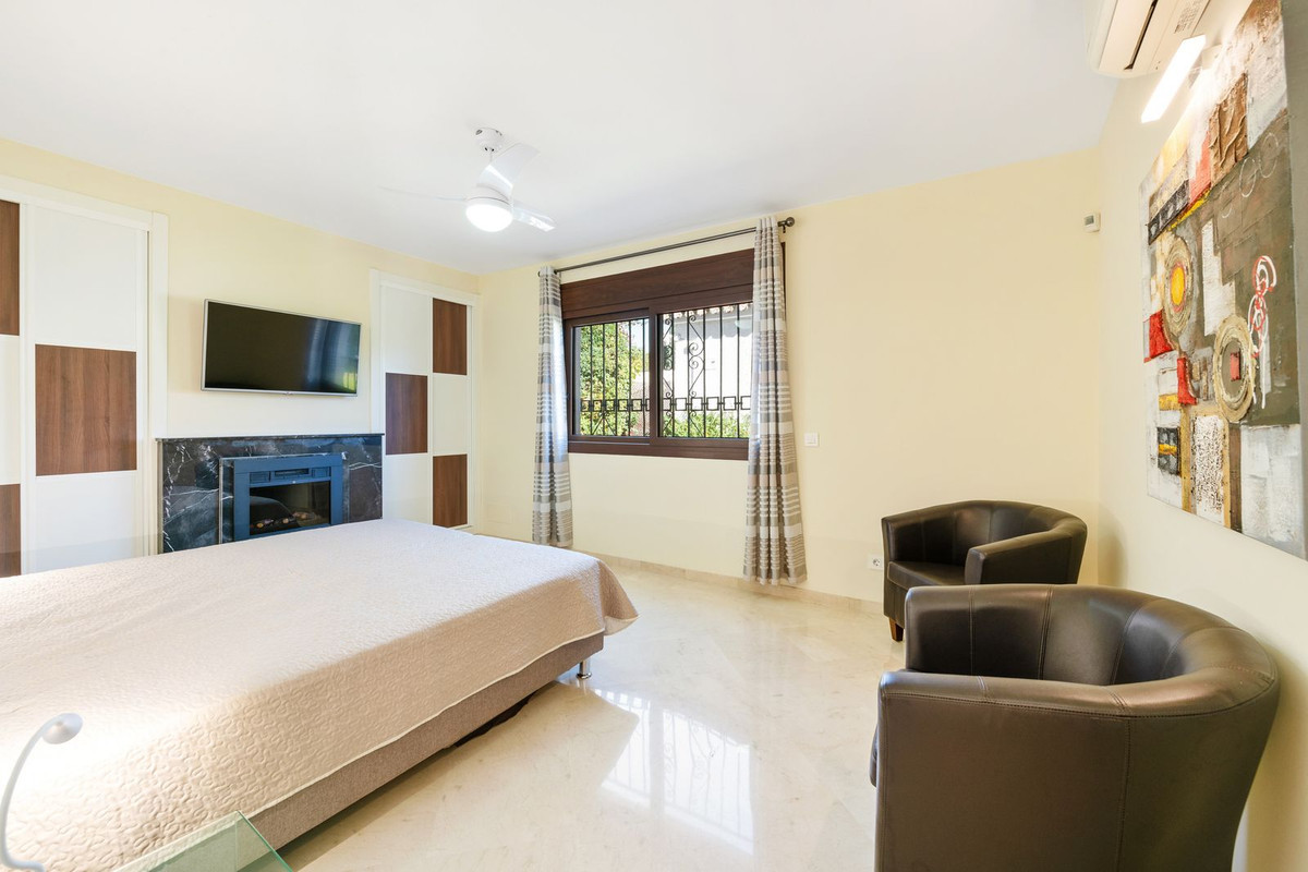 5 Bedroom Villa in Estepona - Foto 17