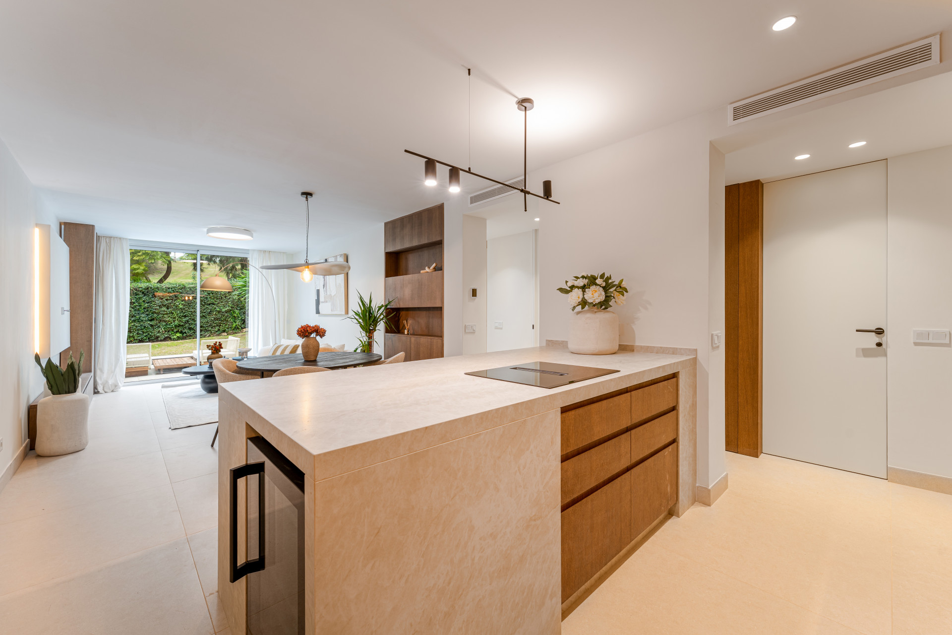 3 Bedroom Apartment in Benahavís - Photo 7