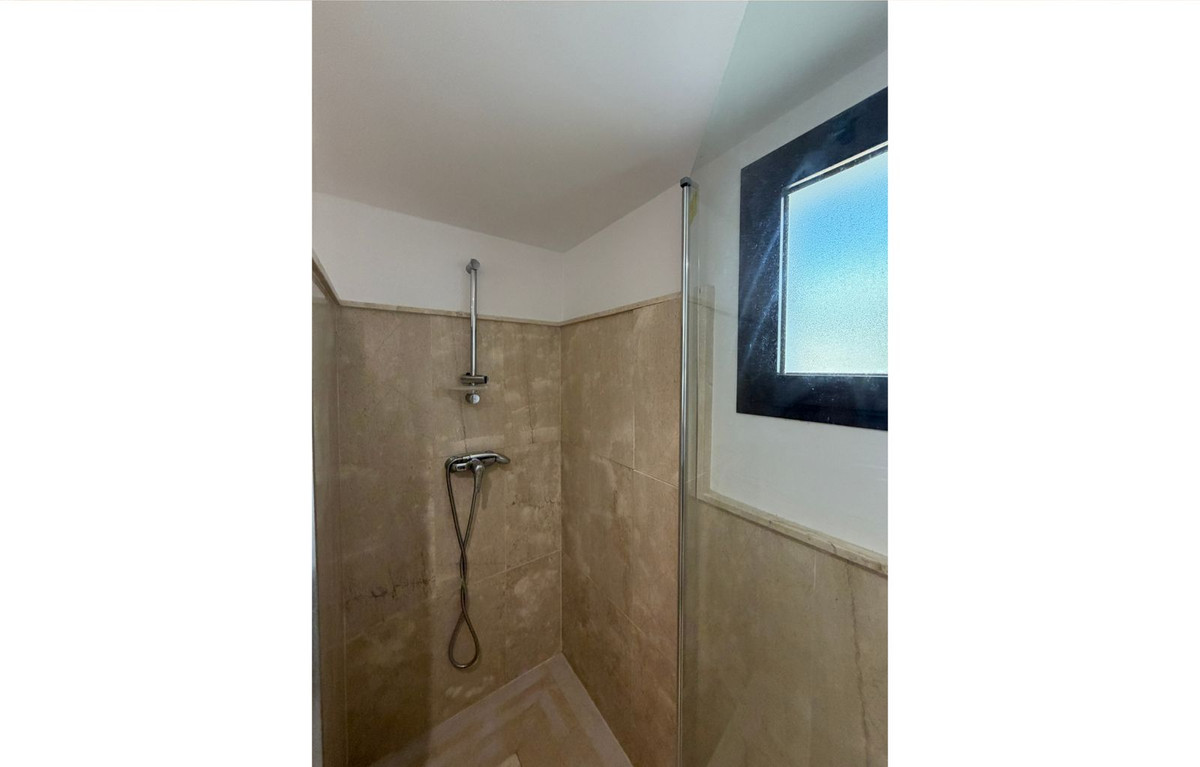 3 Bedroom Apartment in Casares - Photo 38