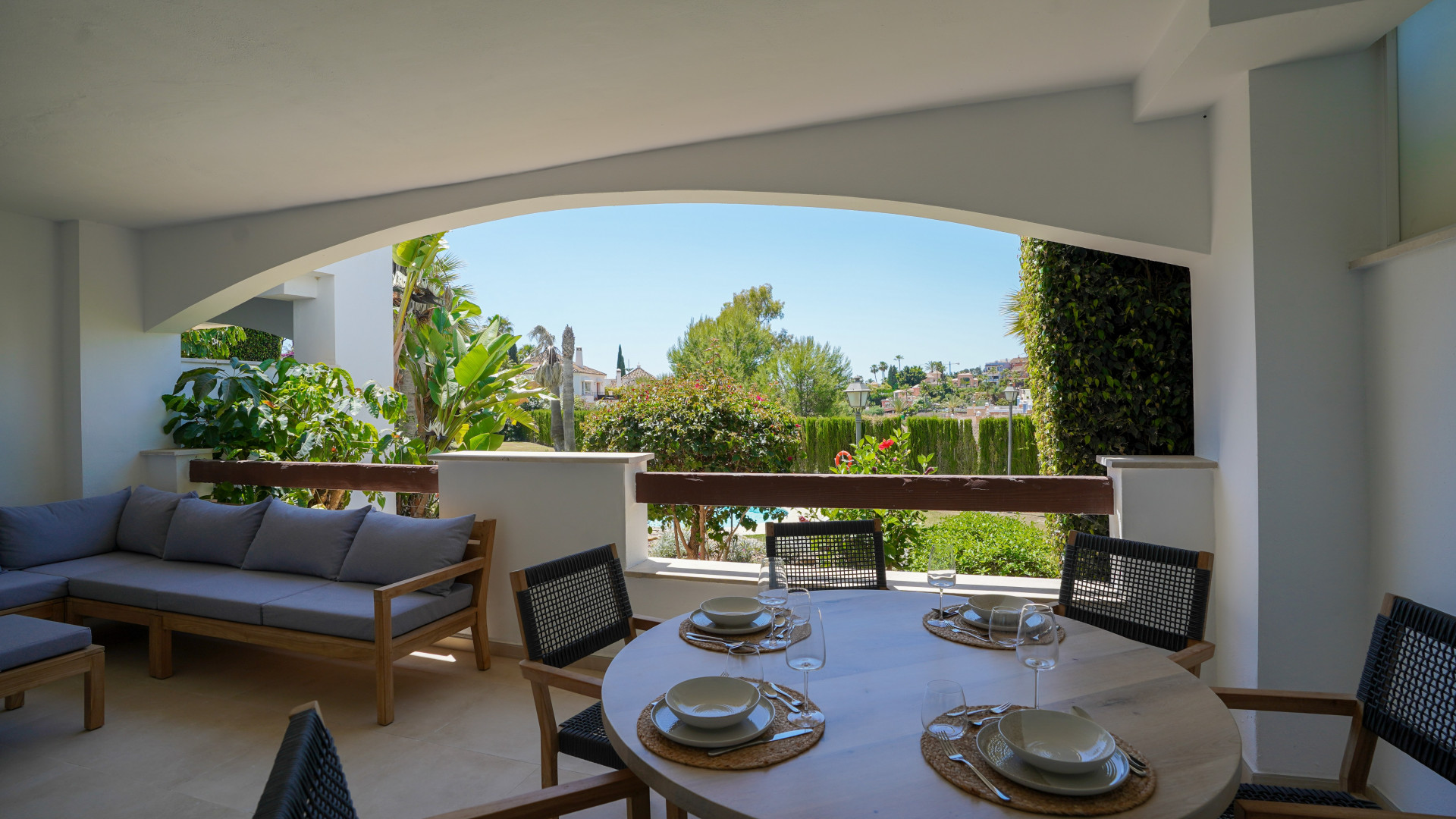 2 Bedroom Apartment in Marbella - Photo 16