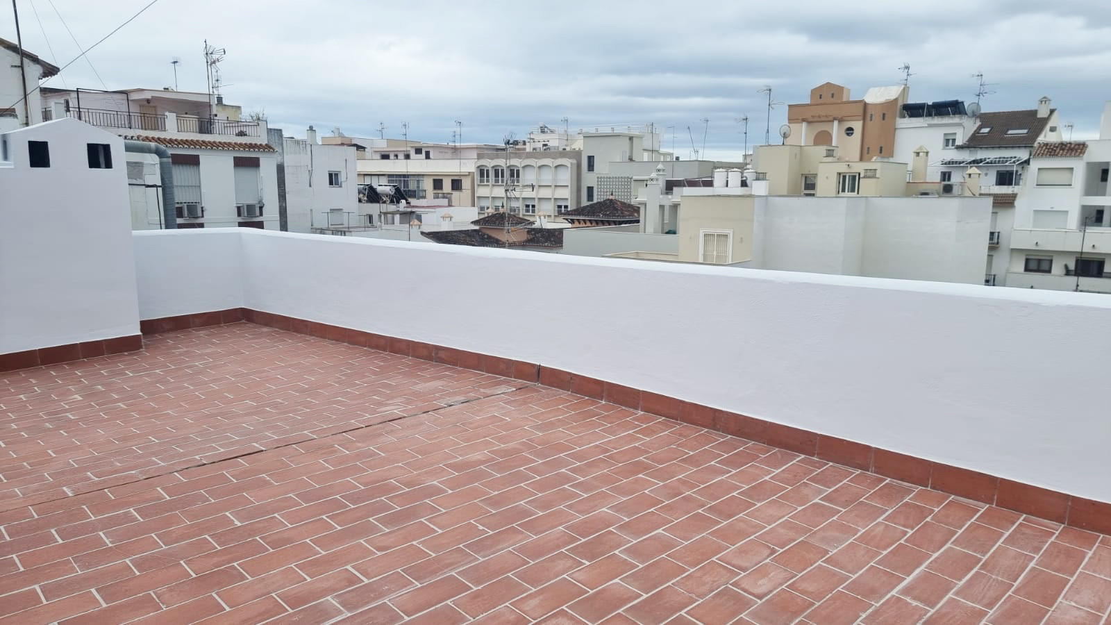 5 Bedroom Townhouse in Estepona - Фото 25
