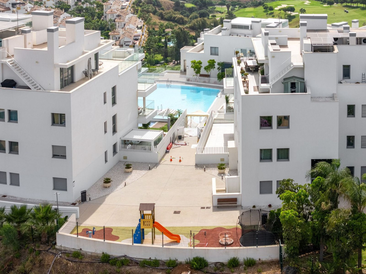3 Bedroom Apartment in Mijas - Photo 40