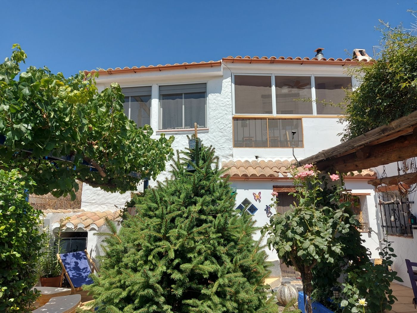 Chalet de 4 dormitorios en Granada – Foto 1