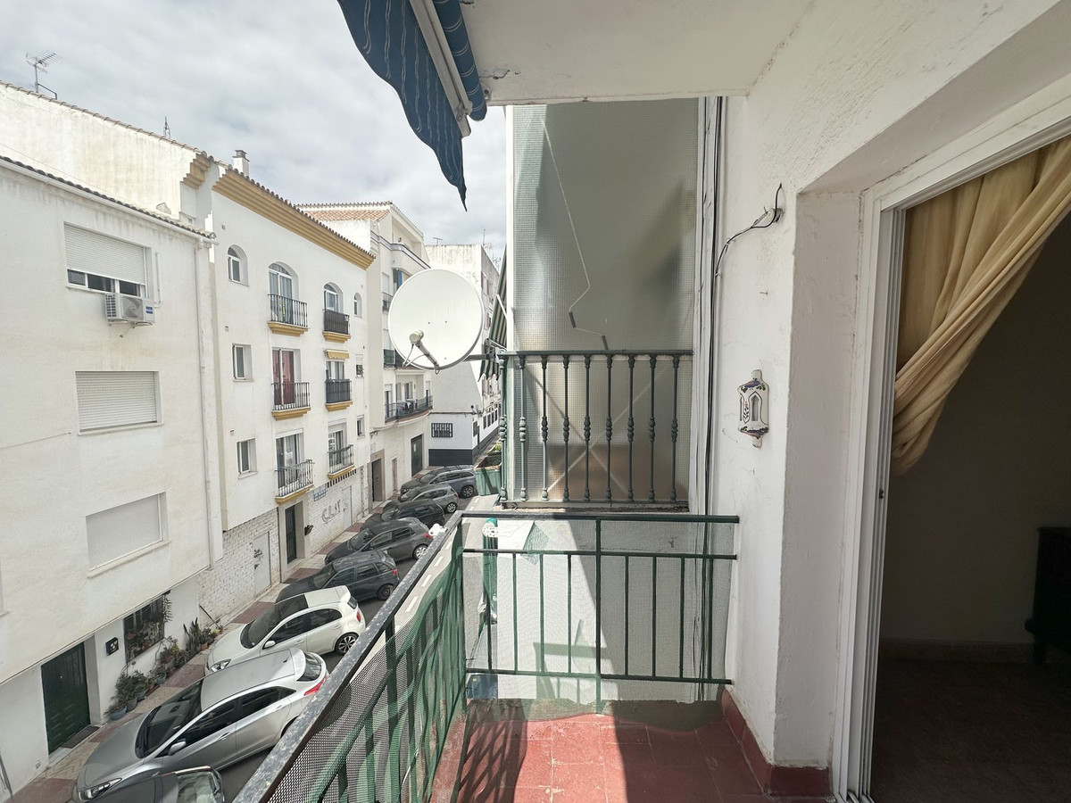 3 Bedroom Apartment in San Pedro de Alcántara - Photo 8