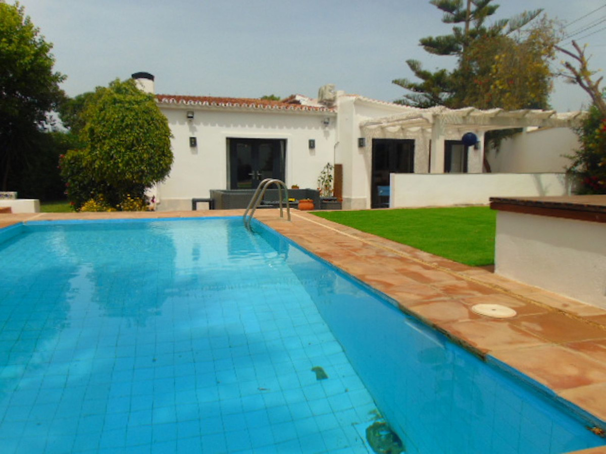 4 Bedroom Villa in San Pedro de Alcántara