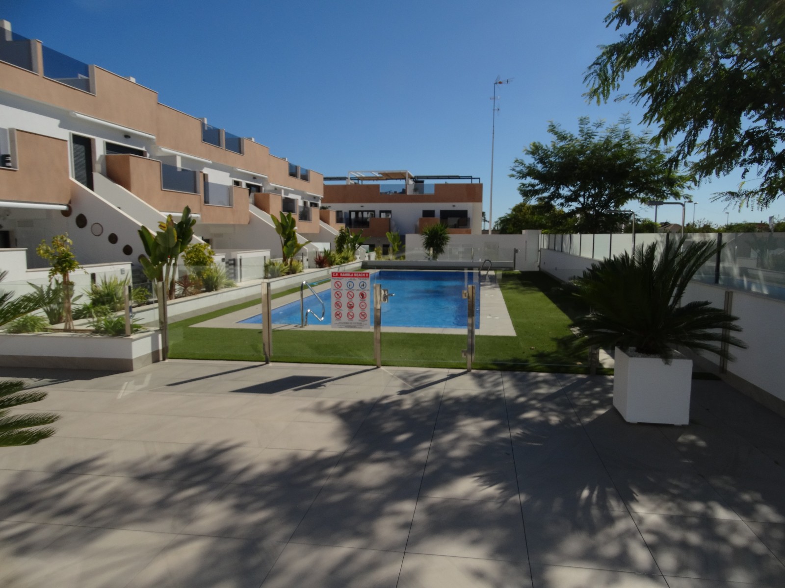 Apartamento com 3 quartos com piscina em Alicante, Espanha – Foto 26