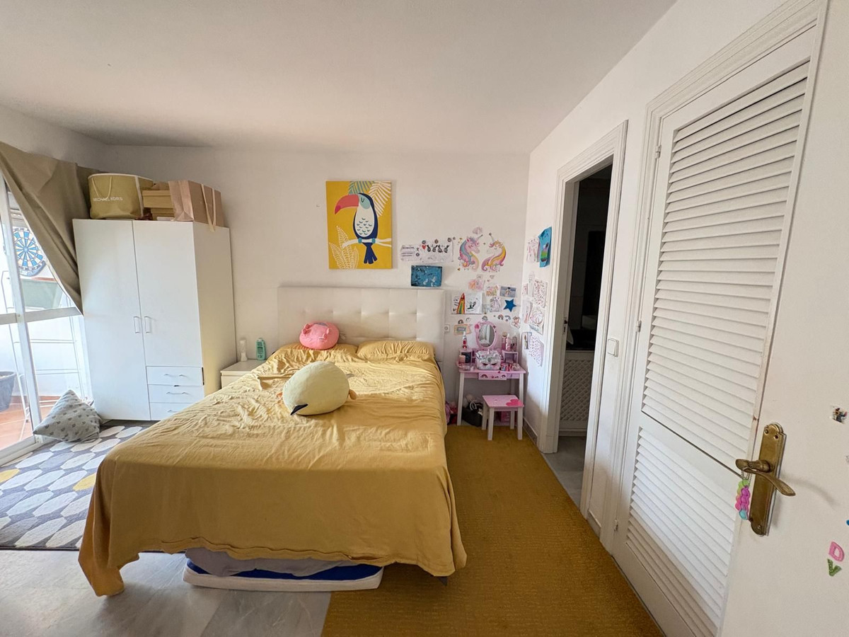 2 Bedroom Apartment in Mijas - Photo 12