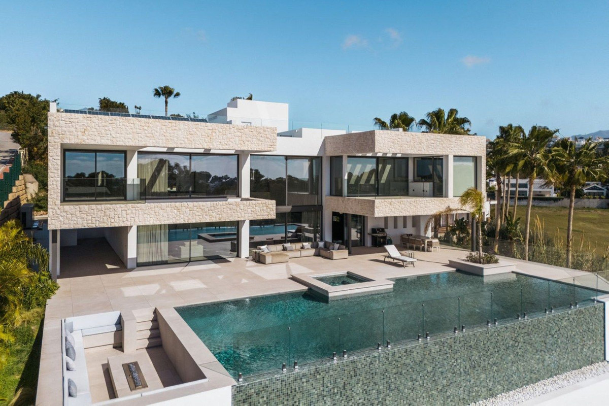 5 Bedroom Villa in Benahavís - Foto 2