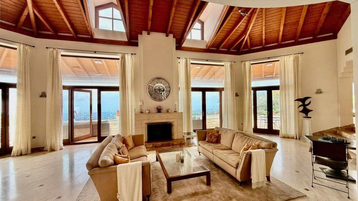5 Bedroom Villa in Benahavís - Фото 21