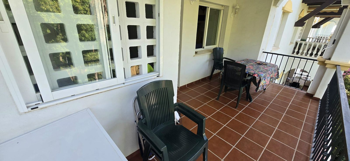 2 Bedroom Apartment in Marbella - Photo 7
