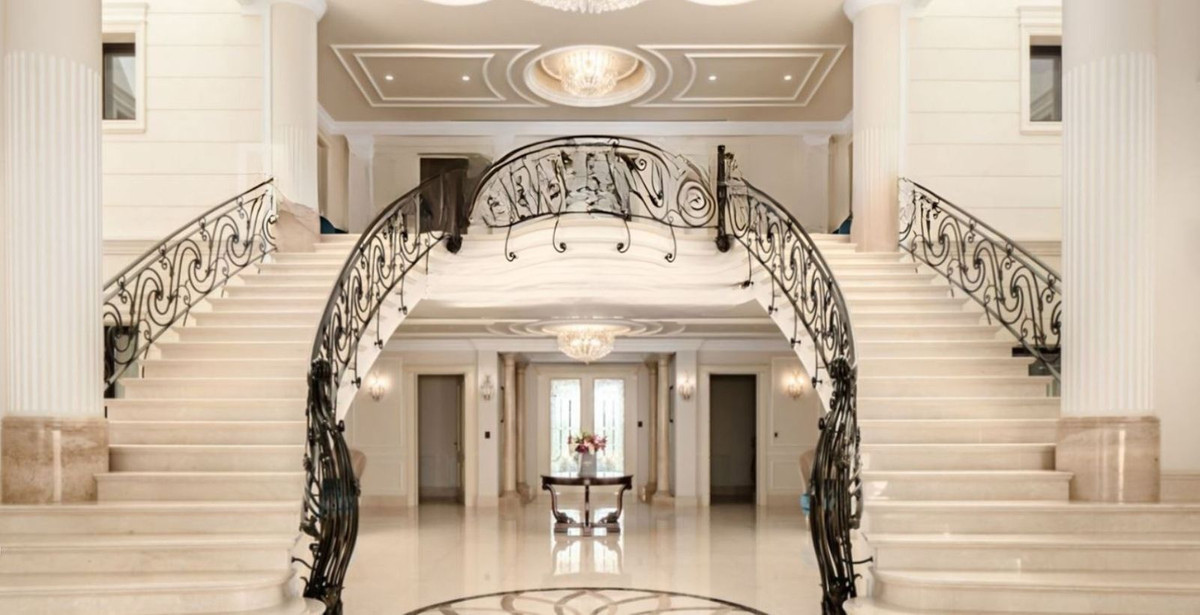 10 Bedroom Villa in Marbella - Photo 3