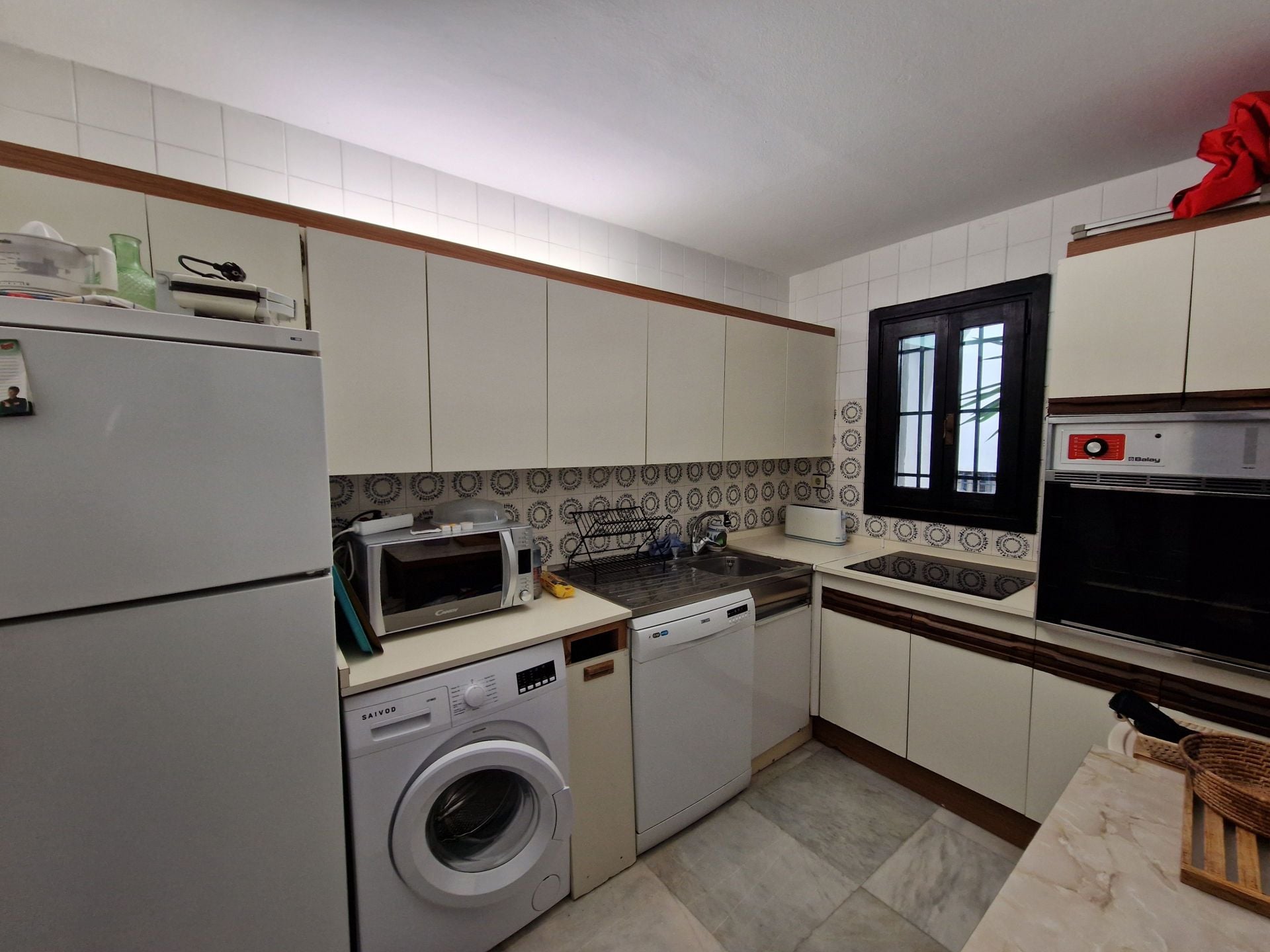 2 Bedroom Apartment in Marbella - Photo 16
