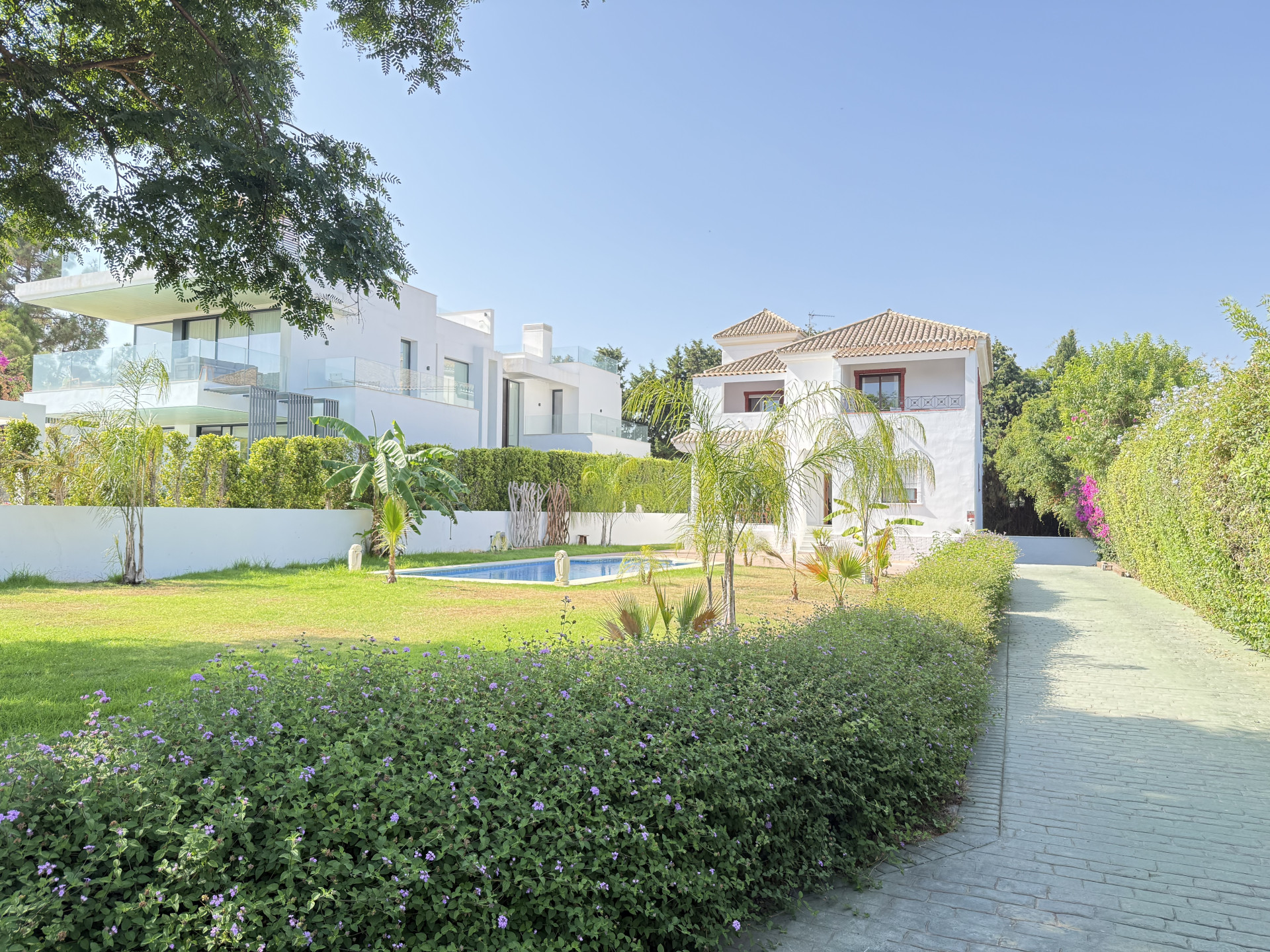 4 Bedroom Villa in San Pedro de Alcántara - Photo 26