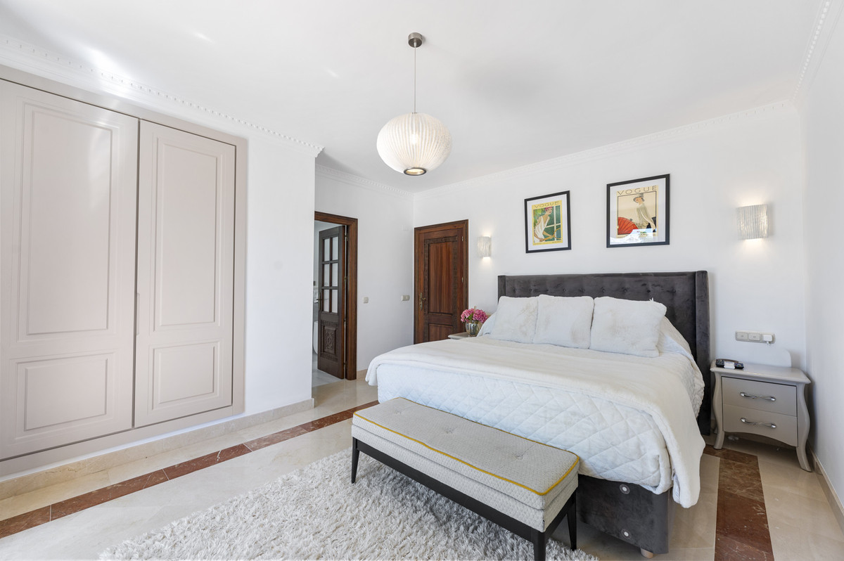 4 Bedroom Villa in Estepona - Foto 20