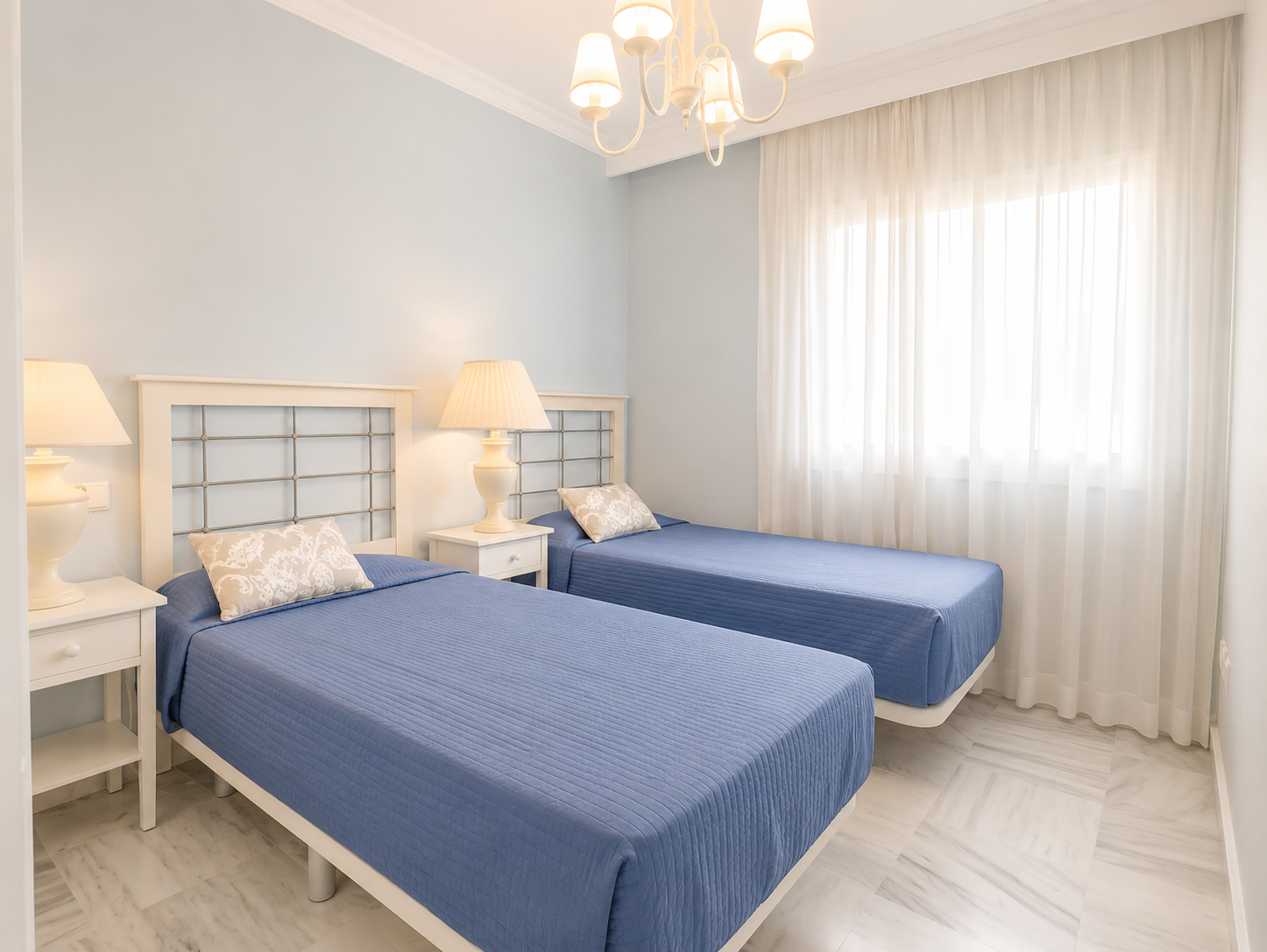 Piso de 2 dormitorios con piscina en Málaga – Foto 7