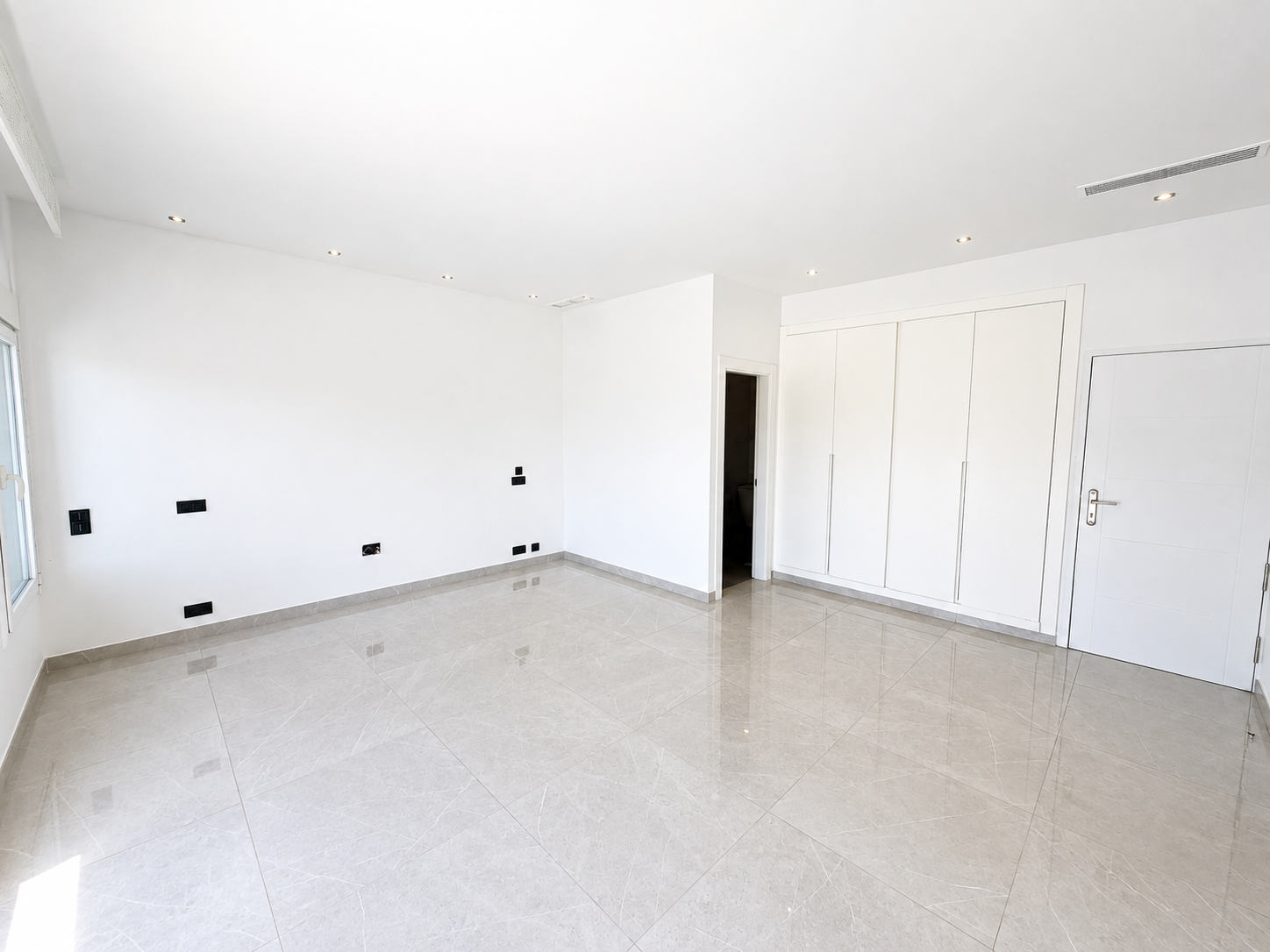 5 Bedroom Villa in Benahavís - Фото 17