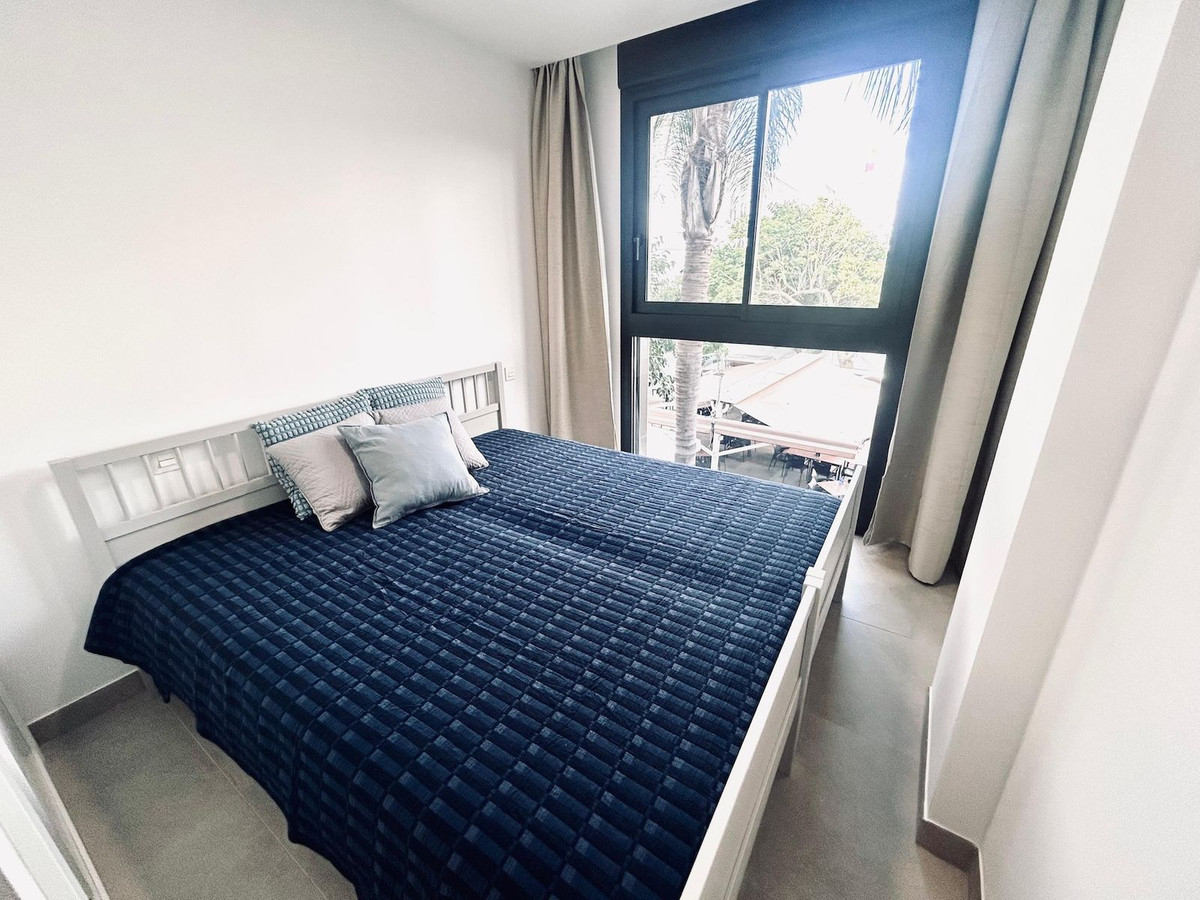 2 Bedroom Apartment in Estepona - Foto 14