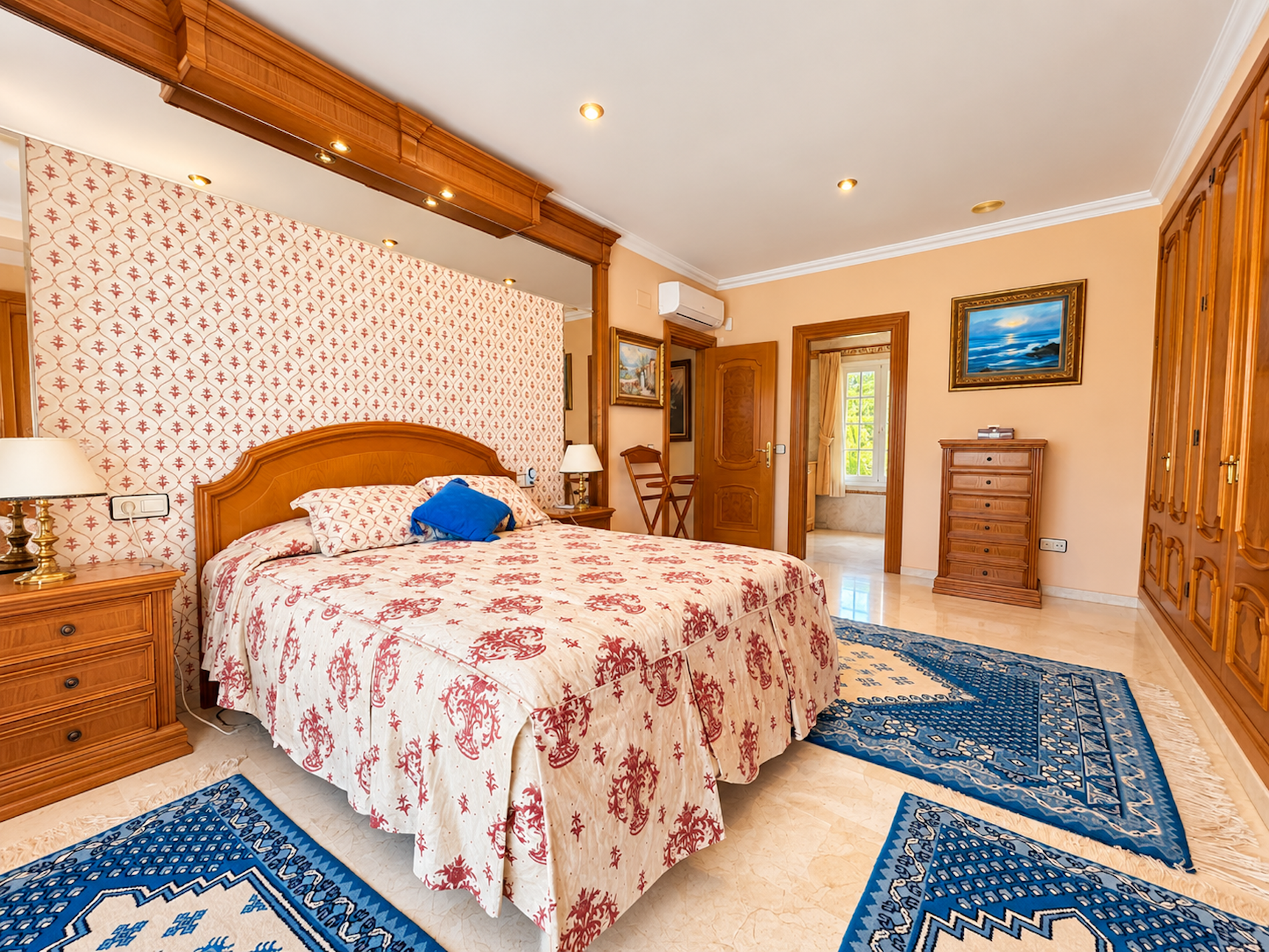 10 Bedroom Villa in Mijas - Photo 7