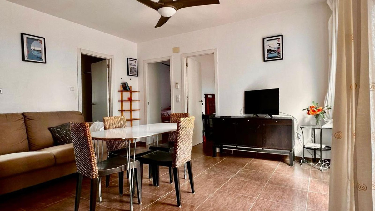 5 Bedroom Villa in Fuengirola - Photo 20