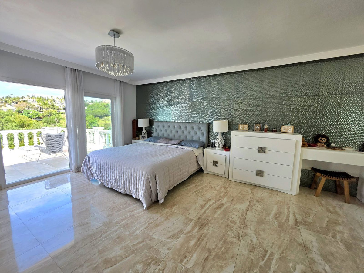 5 Bedroom Villa in Marbella - Foto 12