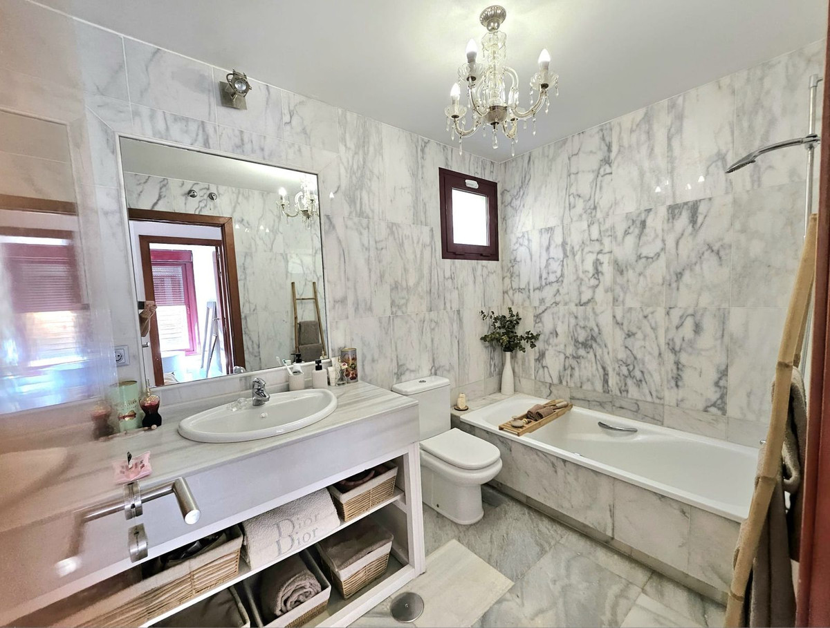 3 Bedroom Villa in Benahavís - Foto 12