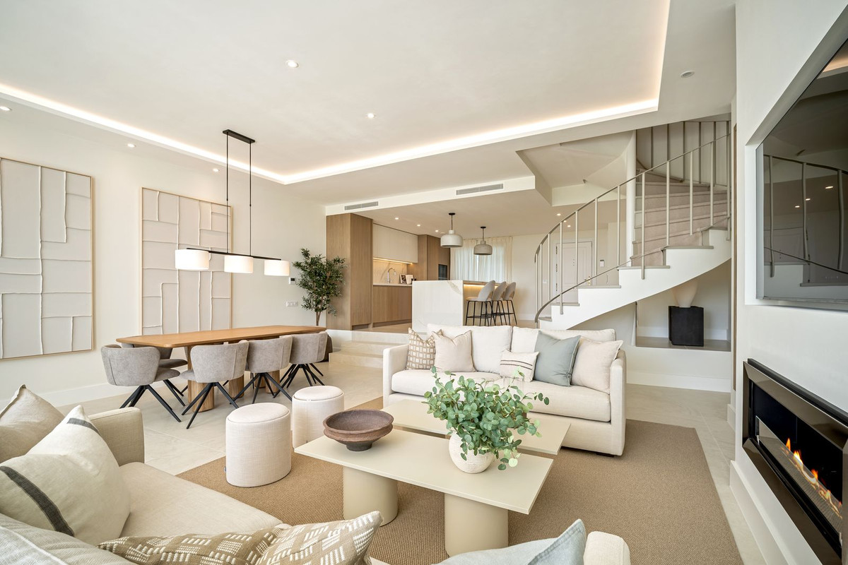 4 Bedroom Townhouse in Benahavís - Фото 6