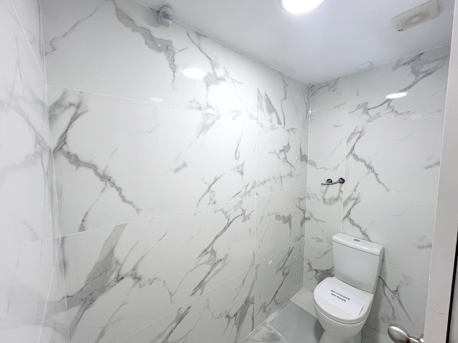 2 Bedroom Apartment in Marbella - Photo 16