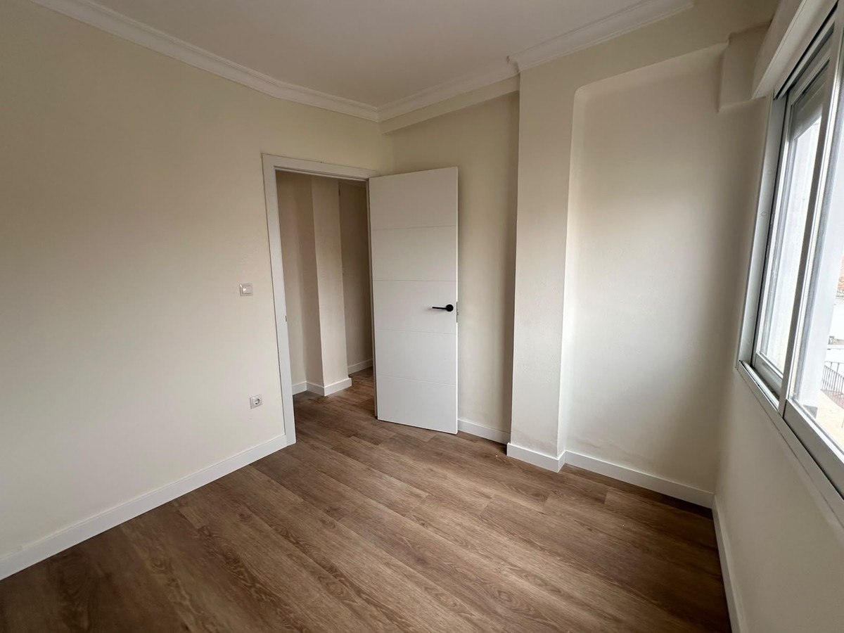 3 Bedroom Apartment in Vélez-Málaga - Photo 9