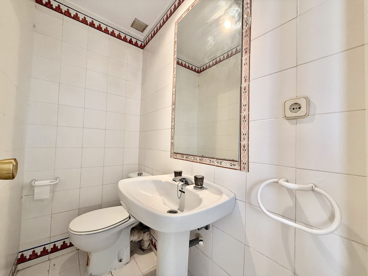 3 Bedroom Townhouse in Marbella - Photo 29