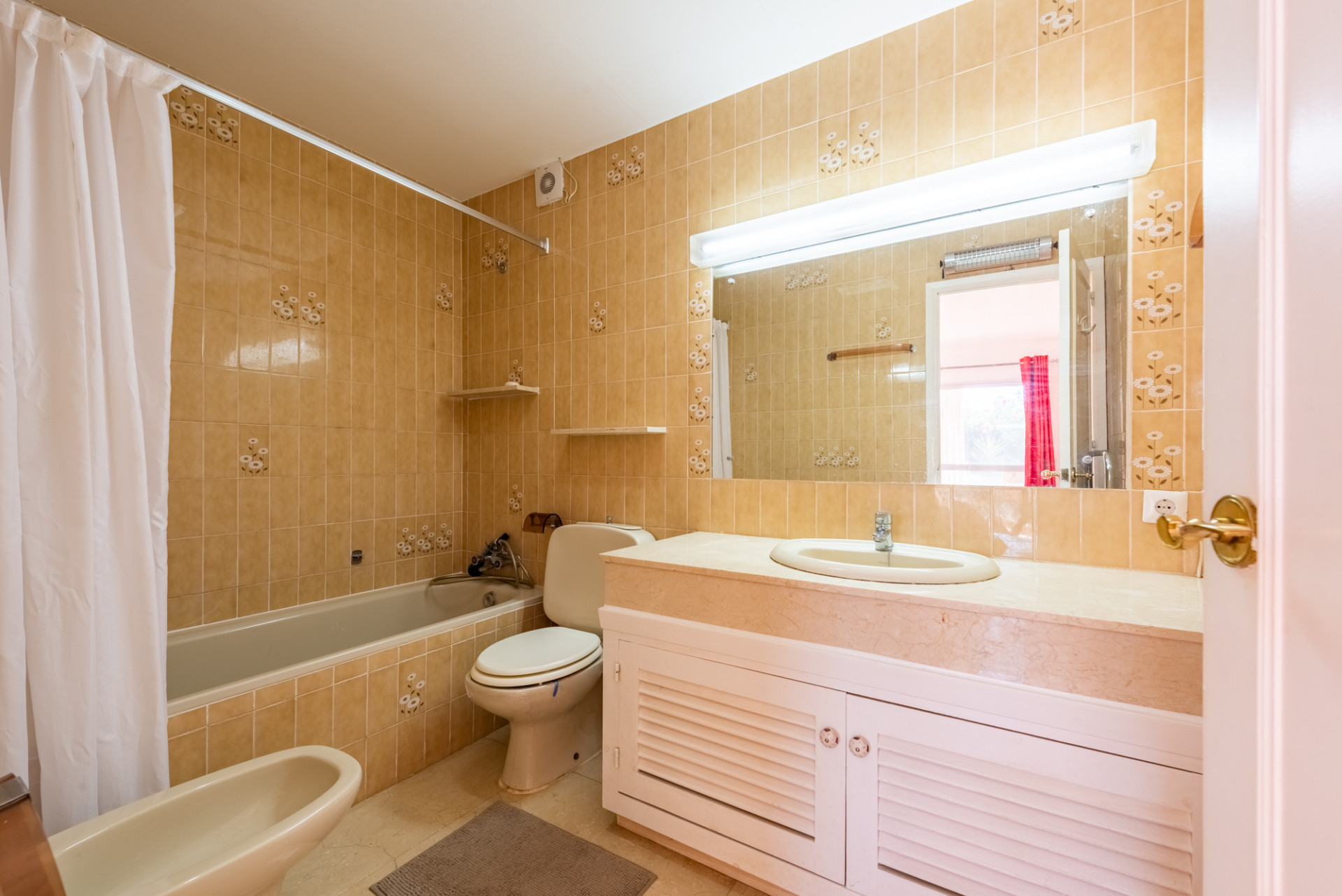 2 Bedroom Townhouse in Benahavís - Photo 18