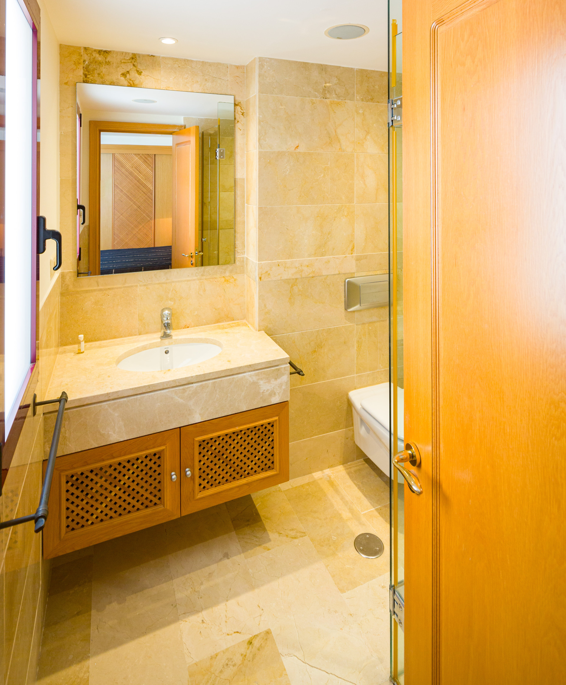 3 Bedroom Penthouse in Estepona - Photo 22