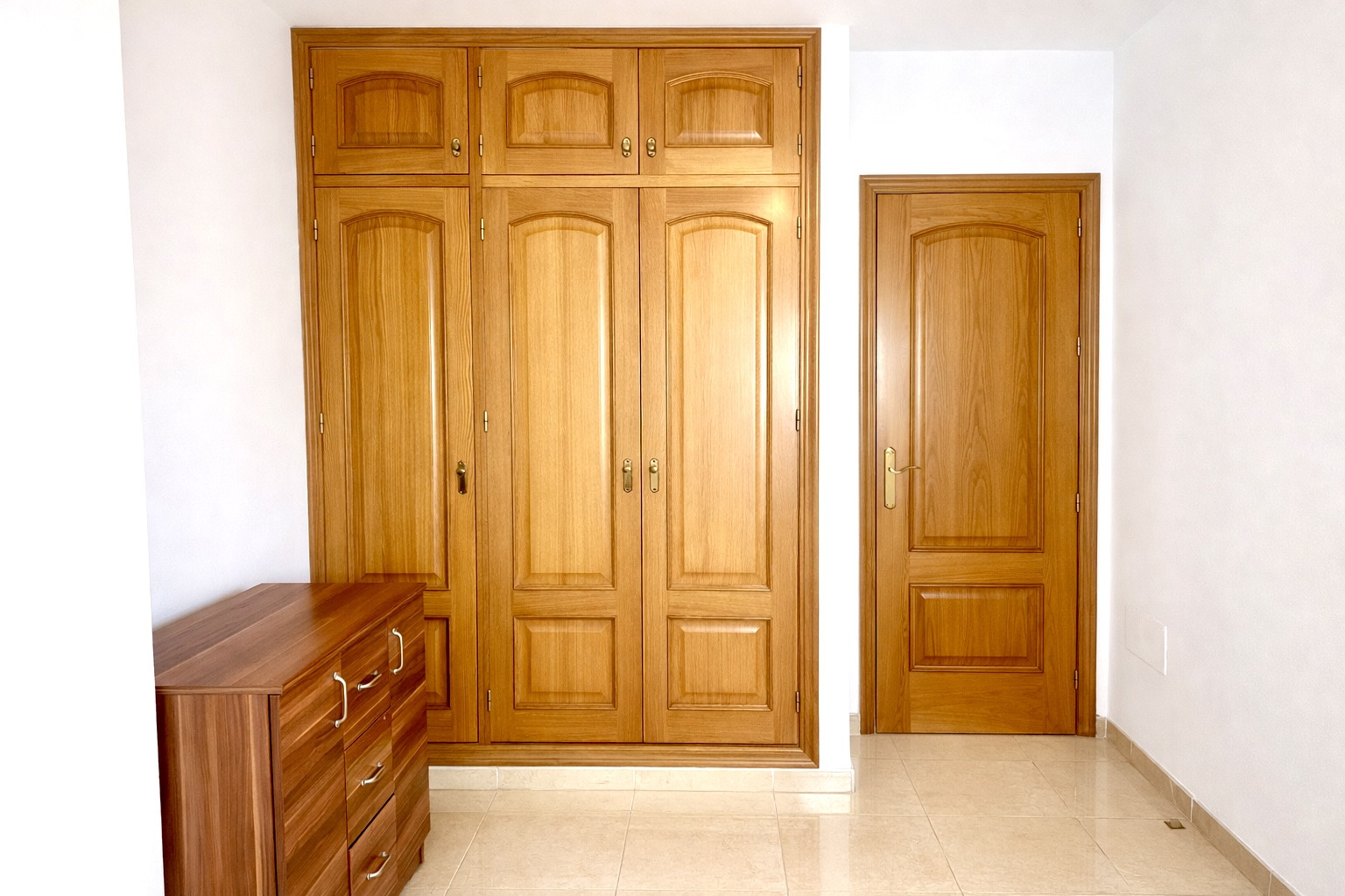 Piso de 3 dormitorios en Almería – Foto 11