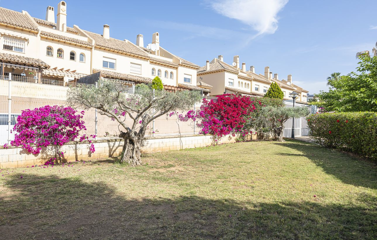 4 Bedroom Townhouse in Mijas - Photo 14