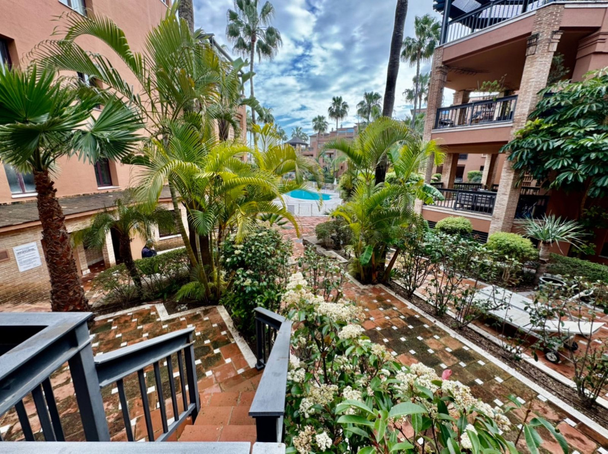 3 Bedroom Apartment in San Pedro de Alcántara - Photo 13