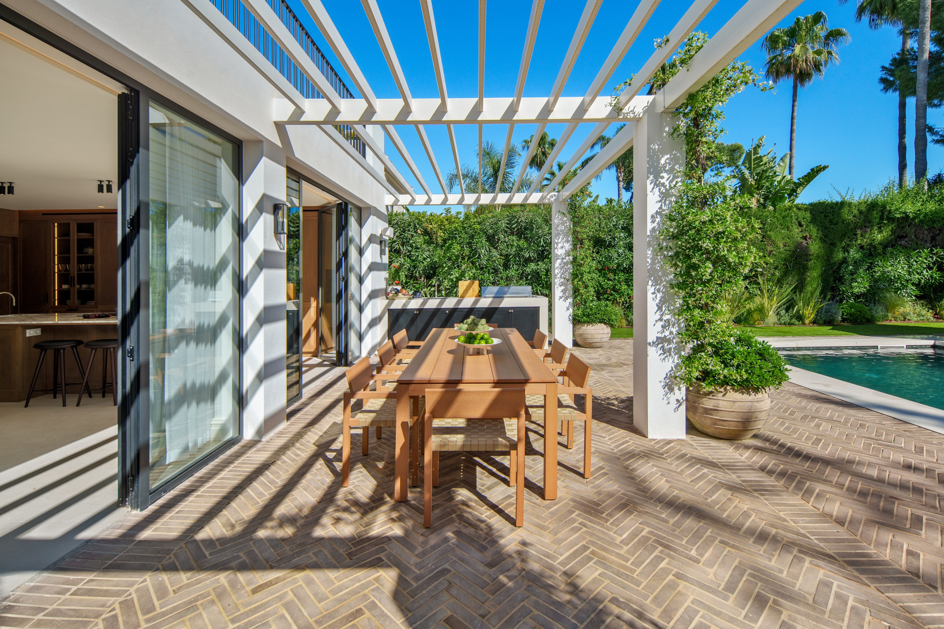 4 Bedroom Villa in Marbella - Photo 26