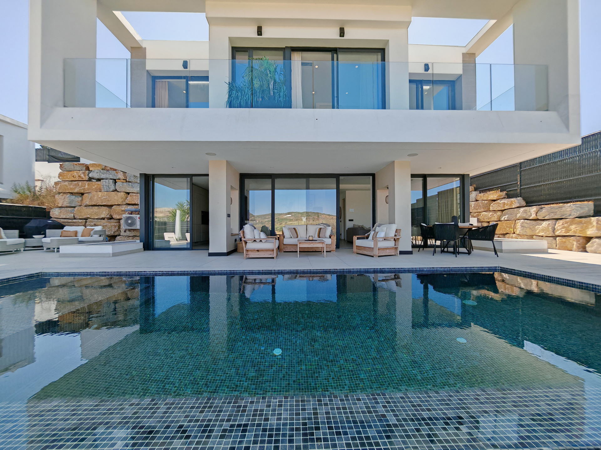 4 Bedroom Villa in Estepona - Photo 4