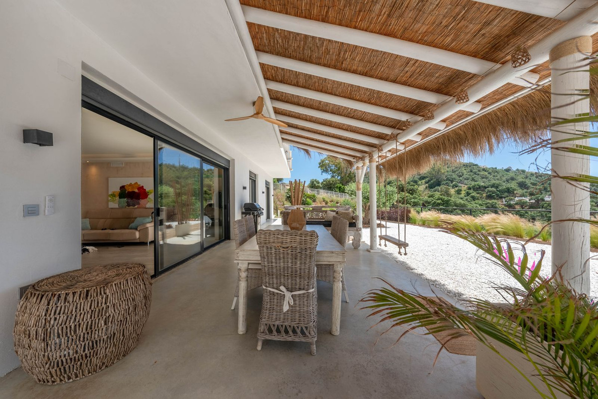 2 Bedroom Villa in Marbella - Photo 30