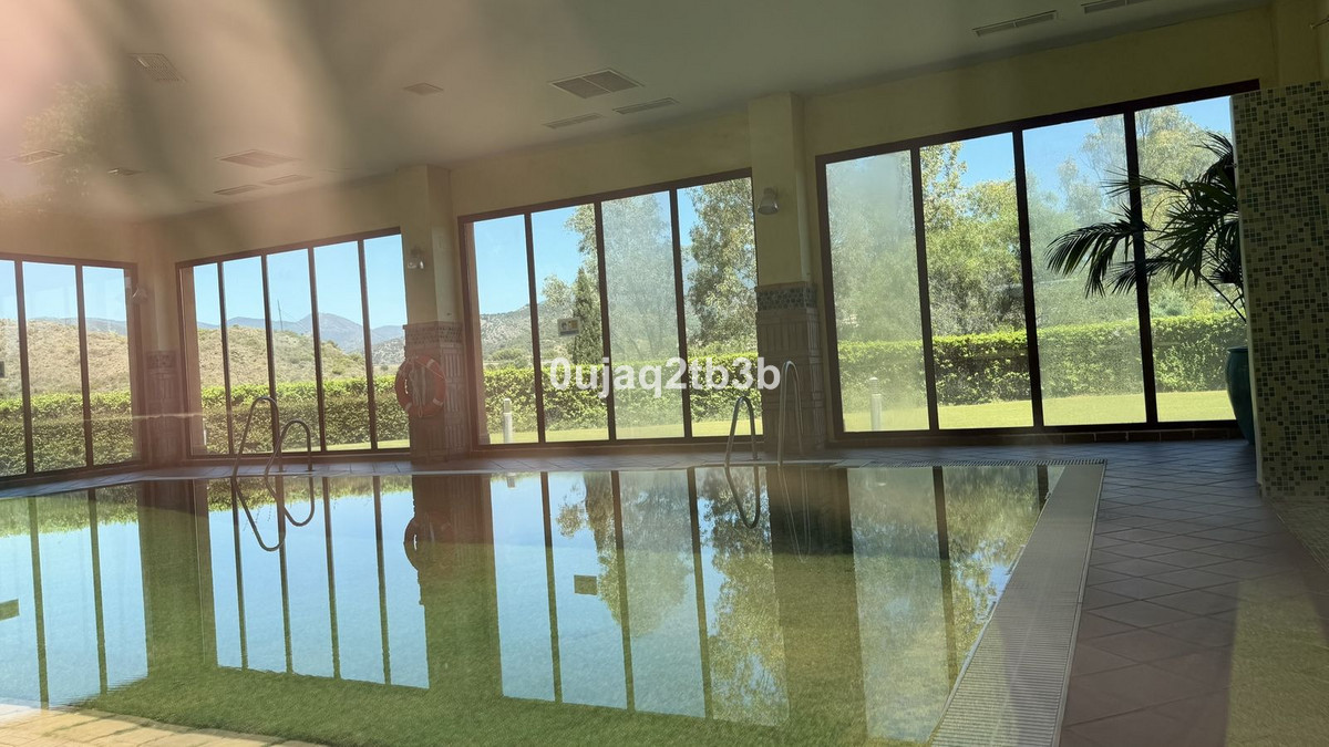 2 Bedroom Apartment in Benahavís - Foto 31