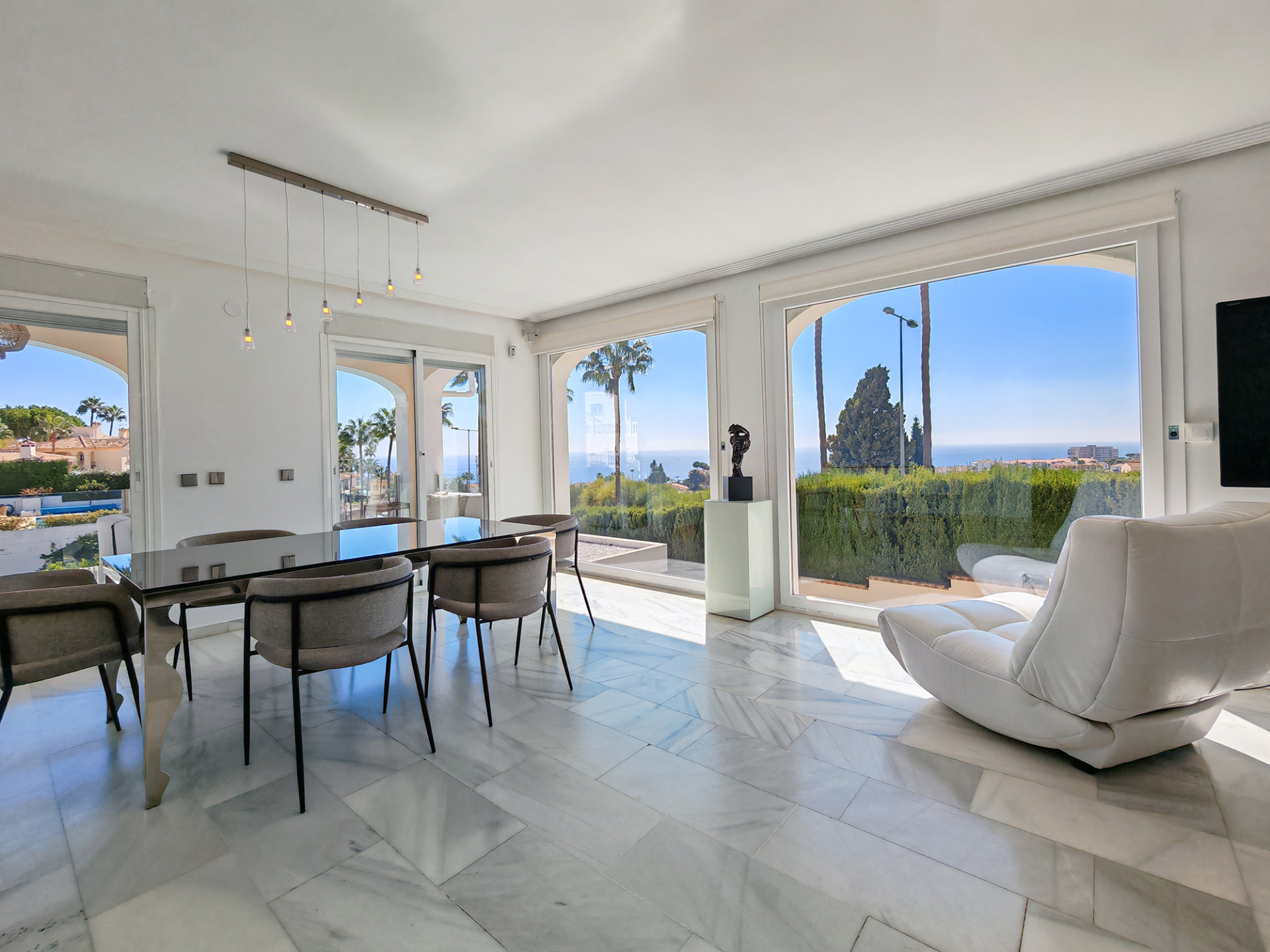 4 Bedroom Villa in Mijas - Photo 2
