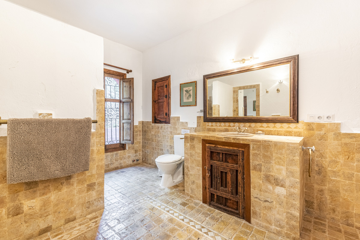 5 Bedroom Country house in Benahavís - Foto 17