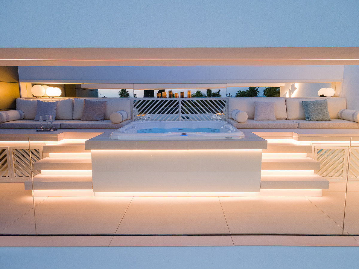 5 Bedroom Villa in Marbella - Photo 30