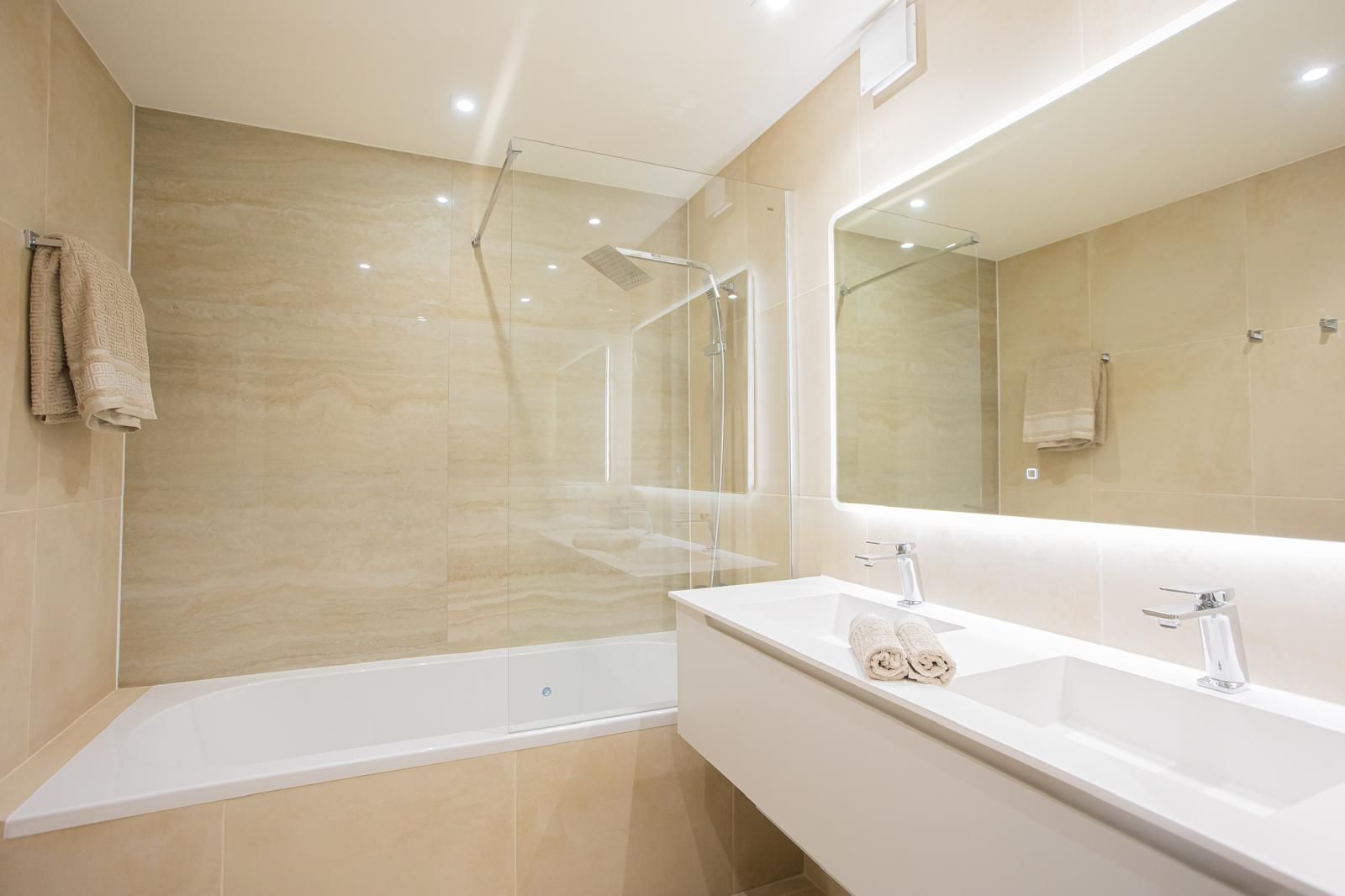 3 Bedroom Apartment in Marbella - Photo 13