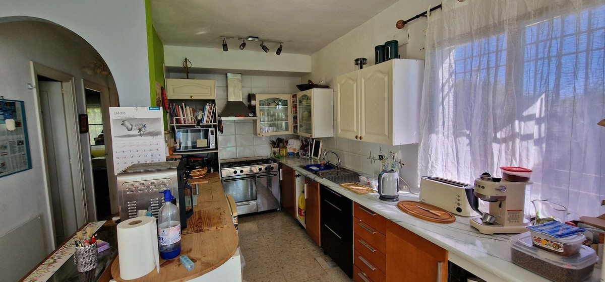 2 Bedroom Villa in Manilva - Photo 18