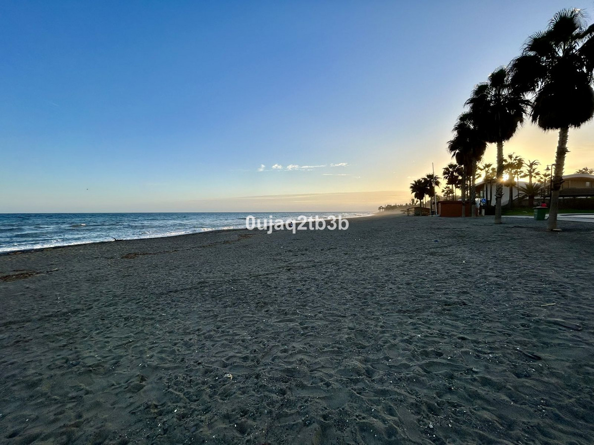 1 Bedroom Apartment in Estepona - Foto 18